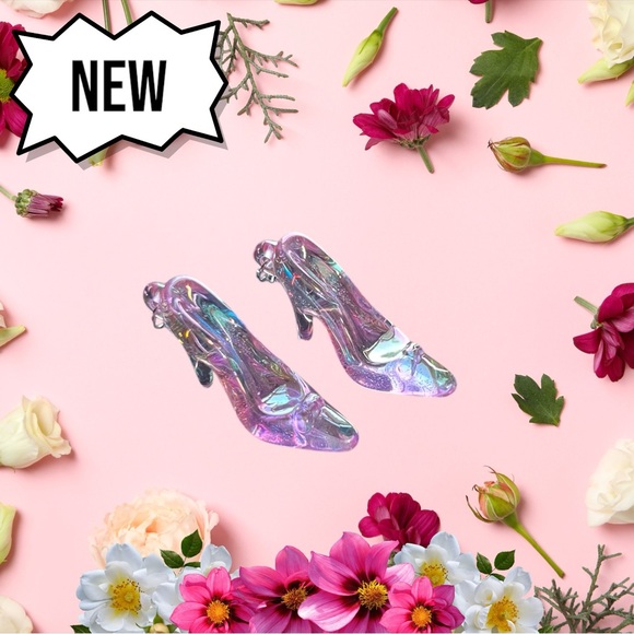 New Pink 3D Acrylic High Transparency Color High Heels Fashionable Earrings - Picture 7 of 8